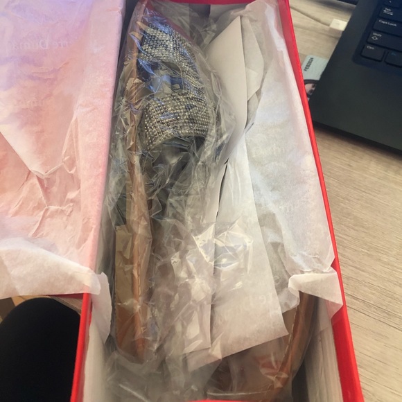 BNIB Designer Inspired H Rhinestone Sandals - Picture 5 of 5